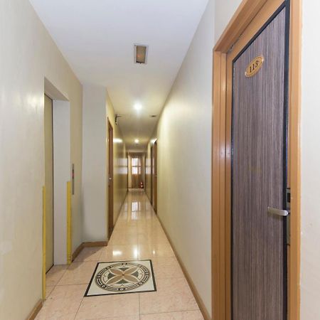 Oyo 422 Hotel Reno 쿠알라룸푸르 외부 사진