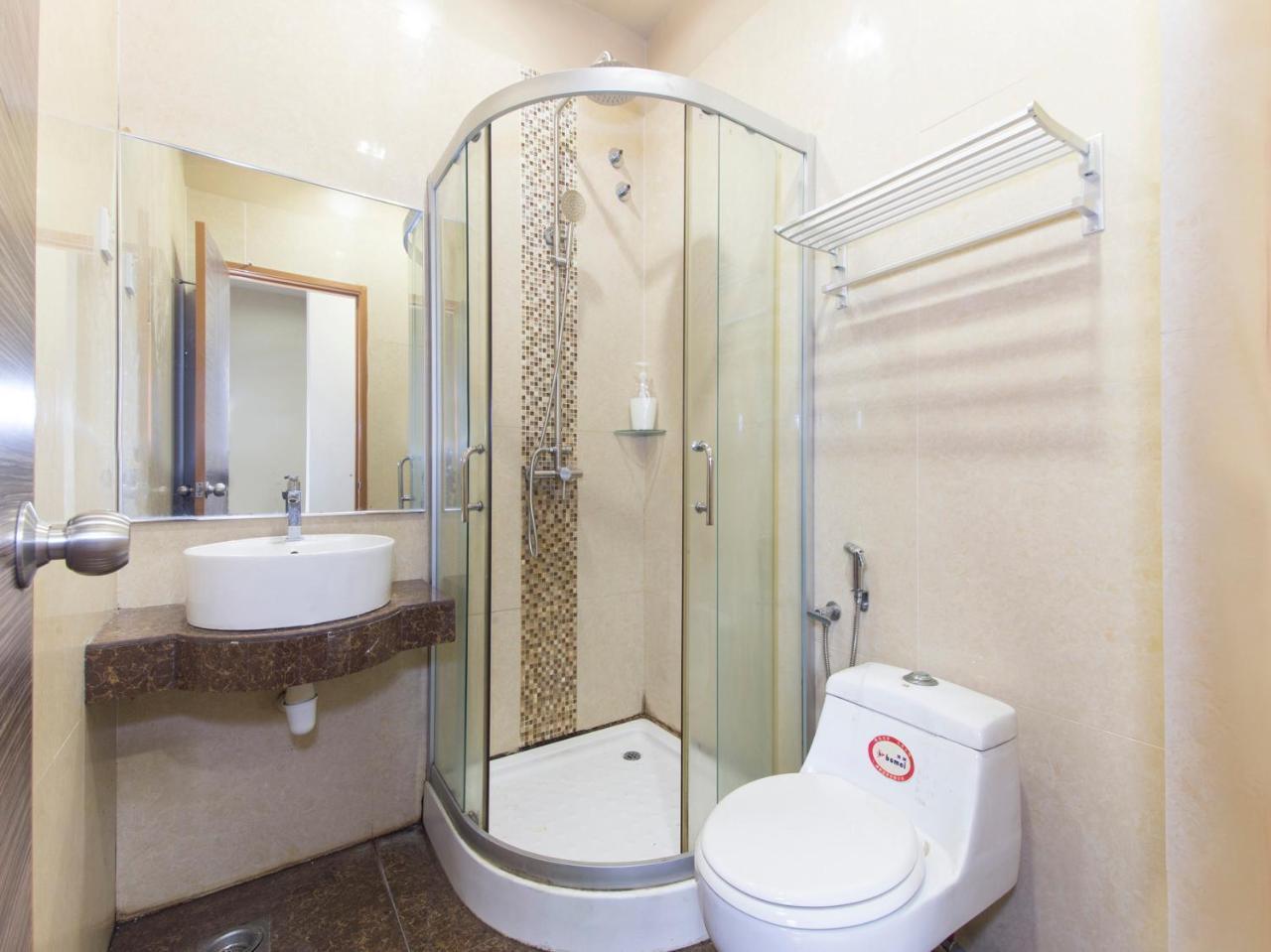 Oyo 422 Hotel Reno 쿠알라룸푸르 외부 사진
