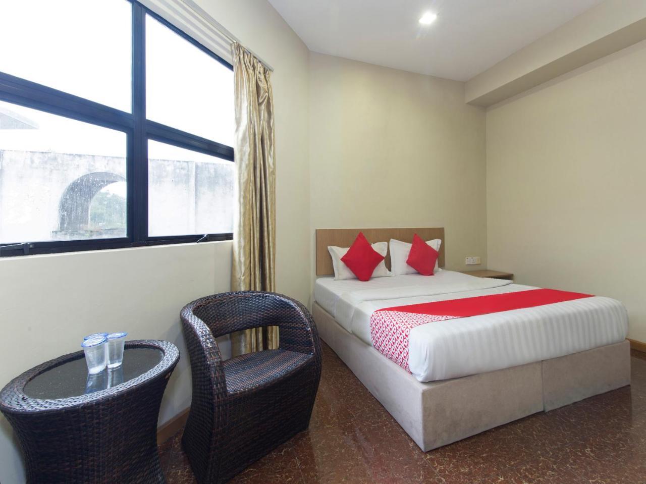 Oyo 422 Hotel Reno 쿠알라룸푸르 외부 사진
