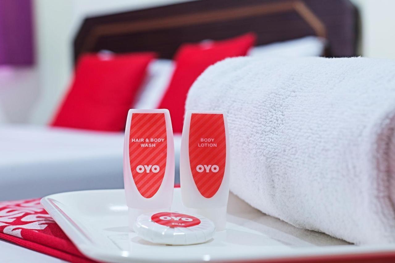 Oyo 422 Hotel Reno 쿠알라룸푸르 외부 사진