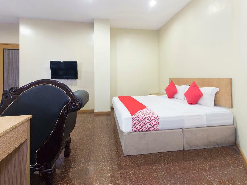 Oyo 422 Hotel Reno 쿠알라룸푸르 외부 사진
